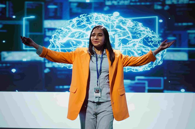 Lead Nurturing in the Age of AI: Crafting Hyper-Personalized Experiences for Maximum Engagement